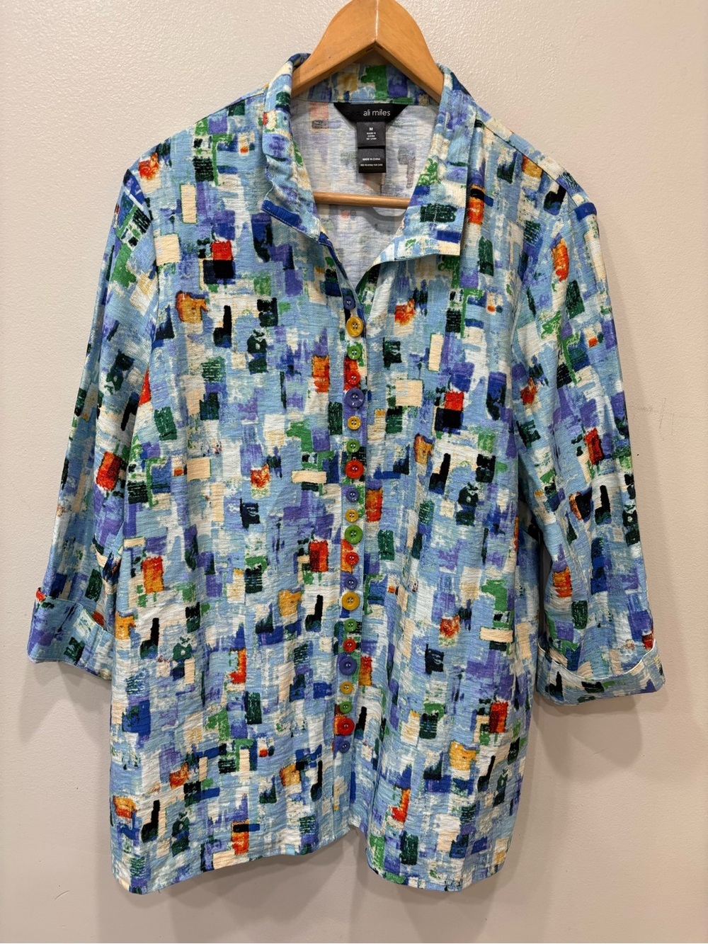 Ali Miles Wired Collar Button Front Abstract Tunic Top Women’s Size Medium